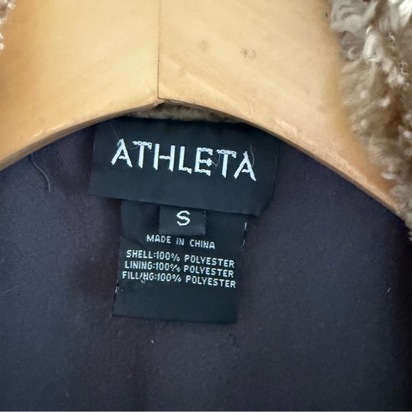 Athleta Quilted Faux Fur Collar Zip Up Jacket - Picture 5 of 6
